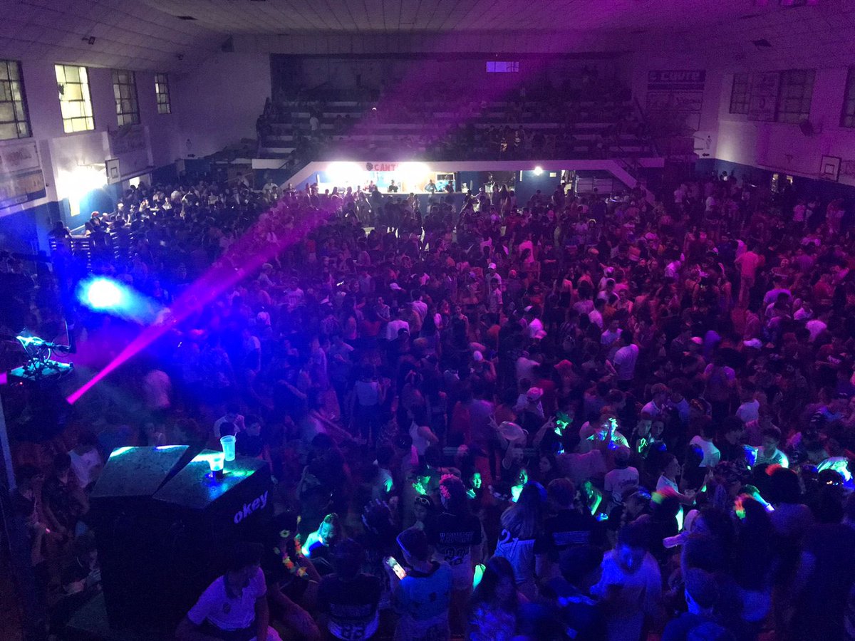 QUE TE LA CUENTEN COMO QUIERAN PERO KAVUREY ROMPIÓ LA NOCHEEEEE