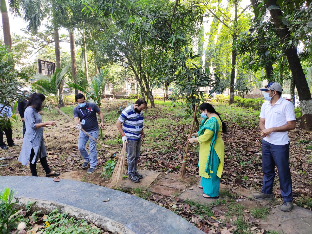 CETTM_MTNL's tweet photo. Swachhata Pakhwada 2021 is being observed by MTNL CETTM from 16 Nov 2021 to 30th Nov 2021. @MTNLOfficial @MTNLMbiOfficial https://t.co/Jqn7xIYuKO