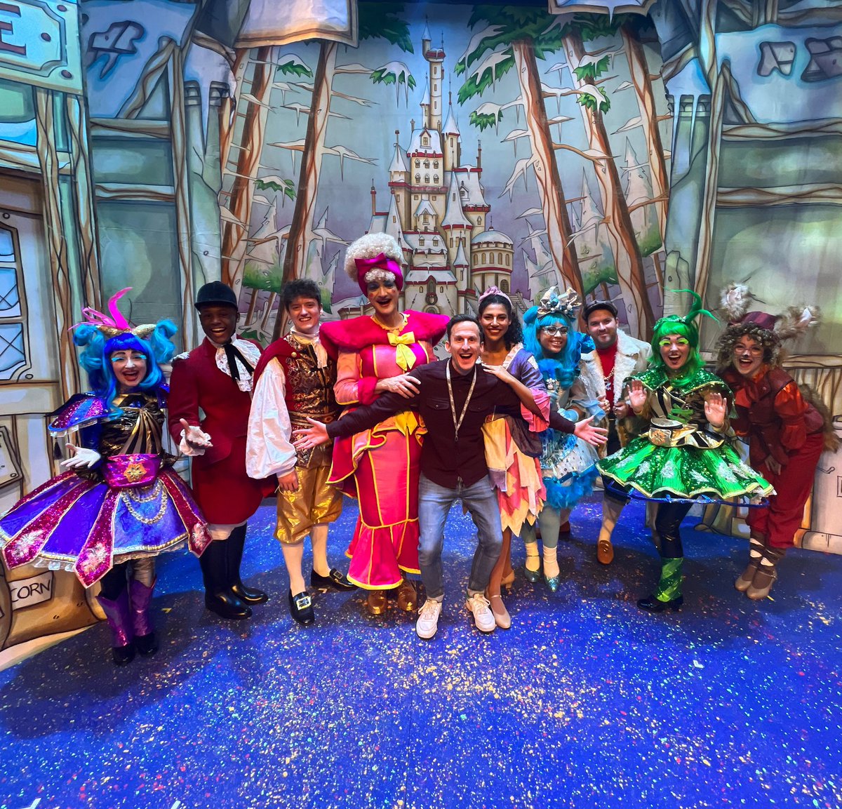 BrownAds's tweet photo. Super proud of this bunch. What a cracking lot to direct - they are infectious. A first class panto! ‘Cinderella’ at the @CornExchange  ⭐️⭐️⭐️⭐️⭐️🐁👸🏽 #panto https://t.co/C628BUVG5I