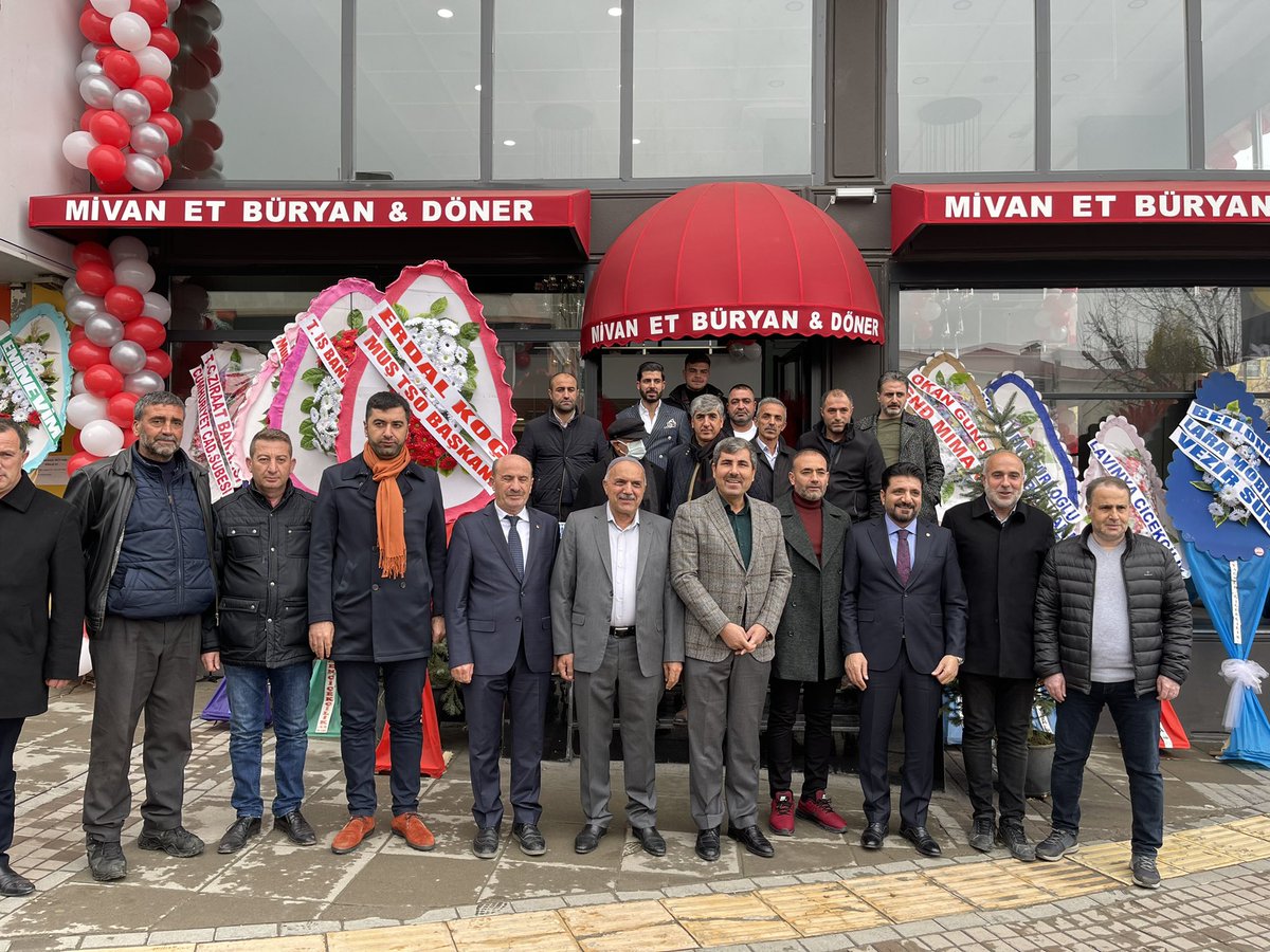 Feyat_ASYA's tweet photo. Atatürk Bulvarı üzerinde hizmet vermeye başlayan Mivan Et Büryan &amp; Döner isimli işyerinin açılışını hayırlı olması dileğiyle yaptık. İşletme sahibi Mesut Göçmen hemşehrimize bol bereketli kazançlar temennisinde bulunduk. https://t.co/Sf2hm4sxzJ