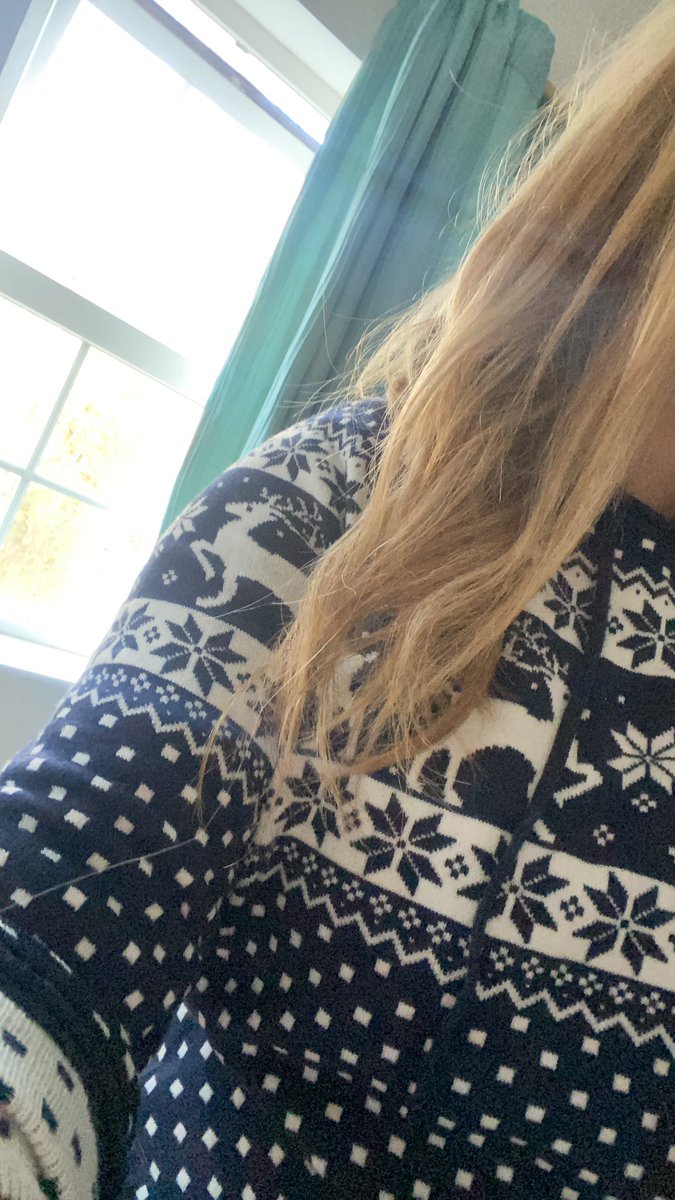 mistresskaytee1's tweet image. Getting ready for my birthday day out !! #fundit  

Fund it losers !!  
Cake, day out, food and drinks later !!!  Woohoo!!!! 🎉