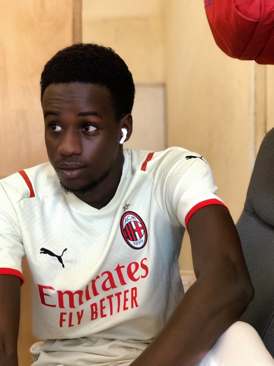 Diaz🎨 tweet media