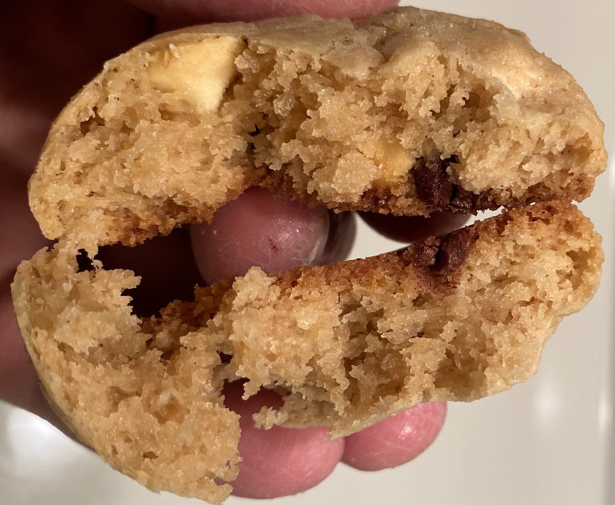 MikeRichardLong's tweet photo. Perfection #CookieBreak
#GlutenFreeCookies https://t.co/GifJ5XcS3V