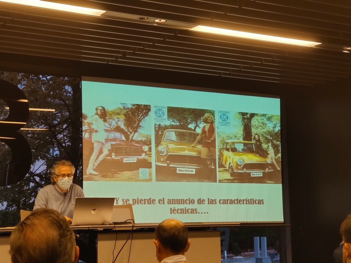 veneciana1981's tweet photo. Además de intergeneracionalidad, inter - género y transporte.
Cómo las mujeres no eran un sujeto, sino un objeto más que embellecía el coche.

#GetxoBlog https://t.co/nxgxoWcVja