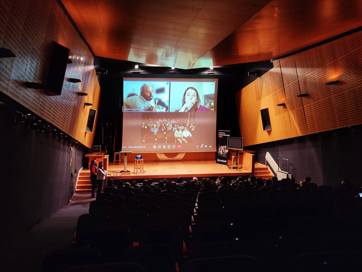 Esta mañana hemos podido disfrutar de una charla de #NoCode a cargo del equipo de @sharingaway. A los #startuperos les ha volado la cabeza, y se han llevado un buen pack de herramientas. #SWSevilla #EmprenderEn54Horas <a href="/sevillaup/">SevillaUP Asociación</a>