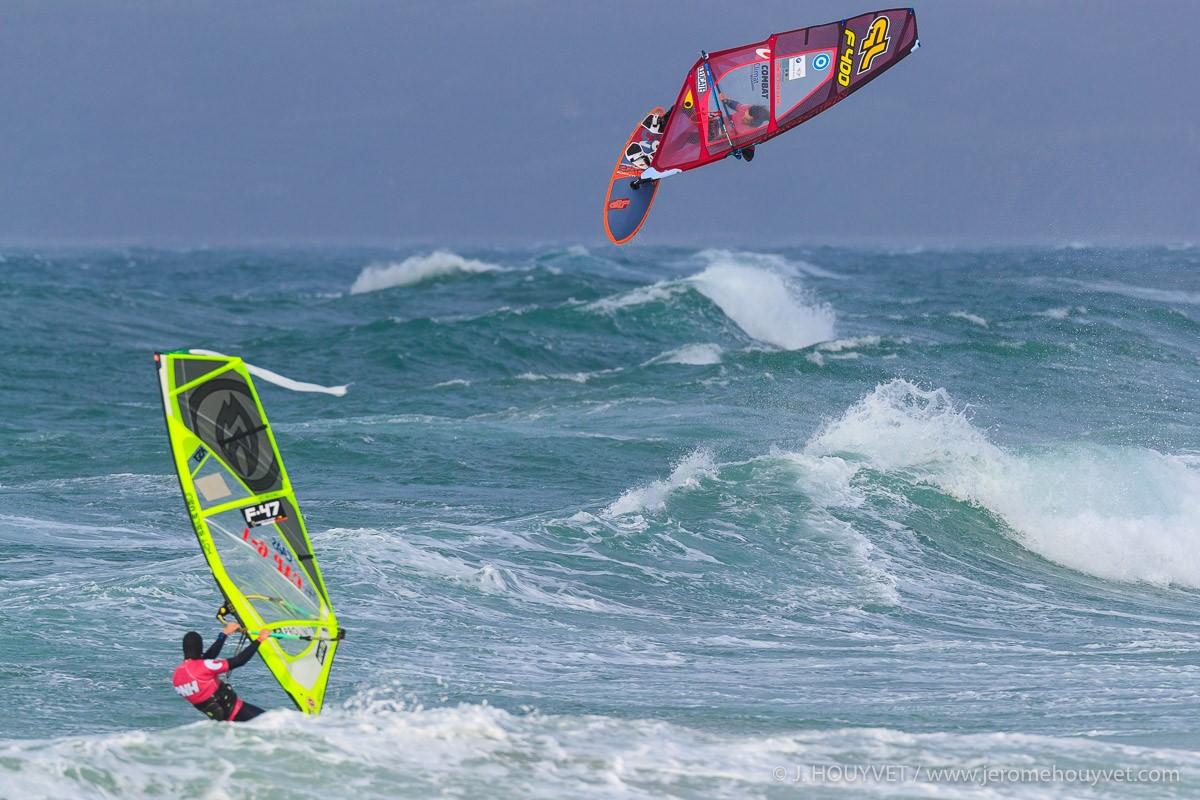 LaManche50's tweet photo. 🌊 ÉVÈNEMENT NAUTIQUE 🏄‍♂️

Le #Pôle #Nautique Hague organise ce week-end le #Championnat de #France #Funboard #Vague à la Hague.

👉 Suivez les lieux et les horaires des compétitions en direct sur le compte Facebook du Championnat de France Funboard Vague : https://t.co/LdO7cpNDjN https://t.co/MGa3wldrv5