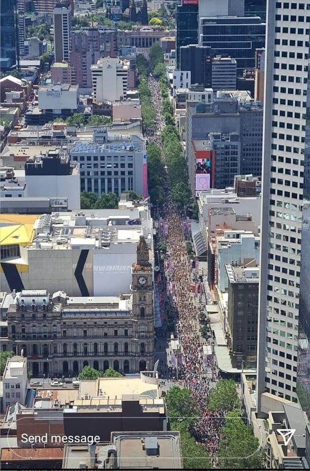 DeanRice68's tweet photo. @Peter_Fitz 3 to 5 thousand…are u kidding!! Most stupid comment I have seen on Twitter! https://t.co/6jZJNuy2K9