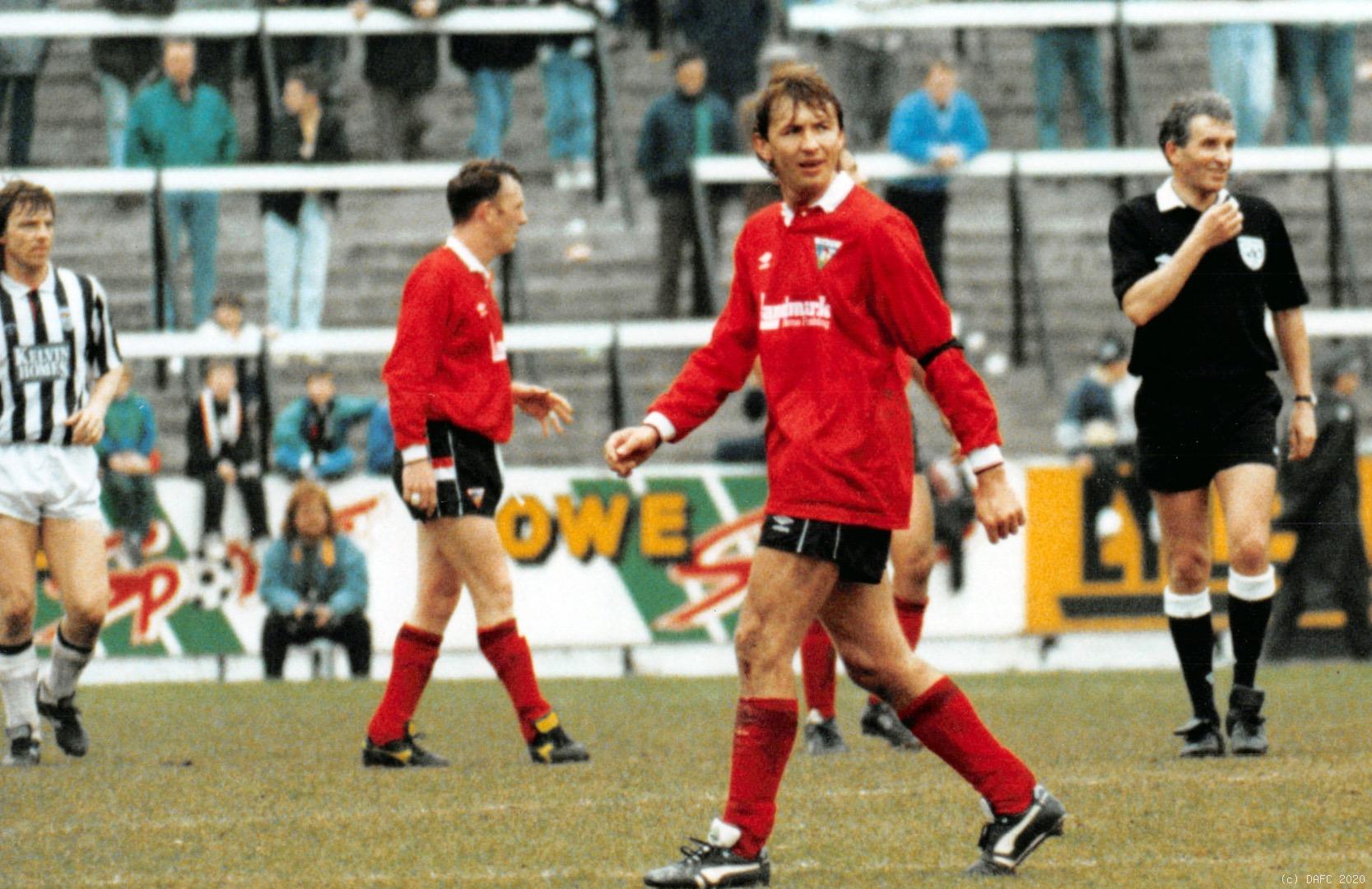 PictureThis Scotland on Twitter: "Istvan Kozma of Dunfermline Athletic.  (Apps 103, Goals 9) Midfielder. Signed from Bordeaux for a club record fee  of £540,000 in September 1989. Sold to Liverpool in 1992.