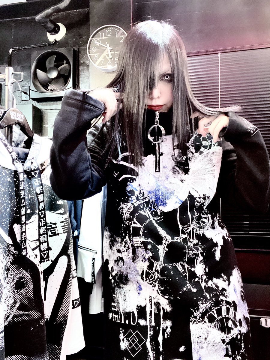 Kroy_Noir's tweet photo. 残す所2回！
29日12:00
30日12:00にキャンセルが出た為空いております！
ご予約いかがでしょうか*

LINE⇒https://t.co/zY9CWFwB5E
TEL⇒08034606845

#SEXPOTTOKYO
#セクポ https://t.co/5dvIqYFAp8