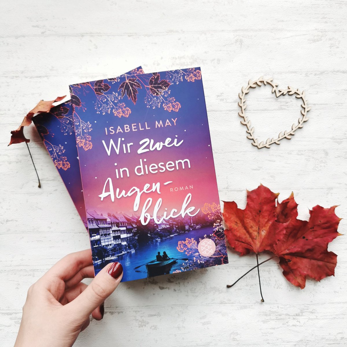 Wenn ein einziger Augenblick dein ganzes Glück in Gefahr bringt ... Gemeinsam mit @sfischerverlage verlosen wir 30 Exemplare von Isabell Mays Liebesroman "Wir zwei in diesem Augenblick". Bewirb dich jetzt: bit.ly/Wir-zwei-in-di…