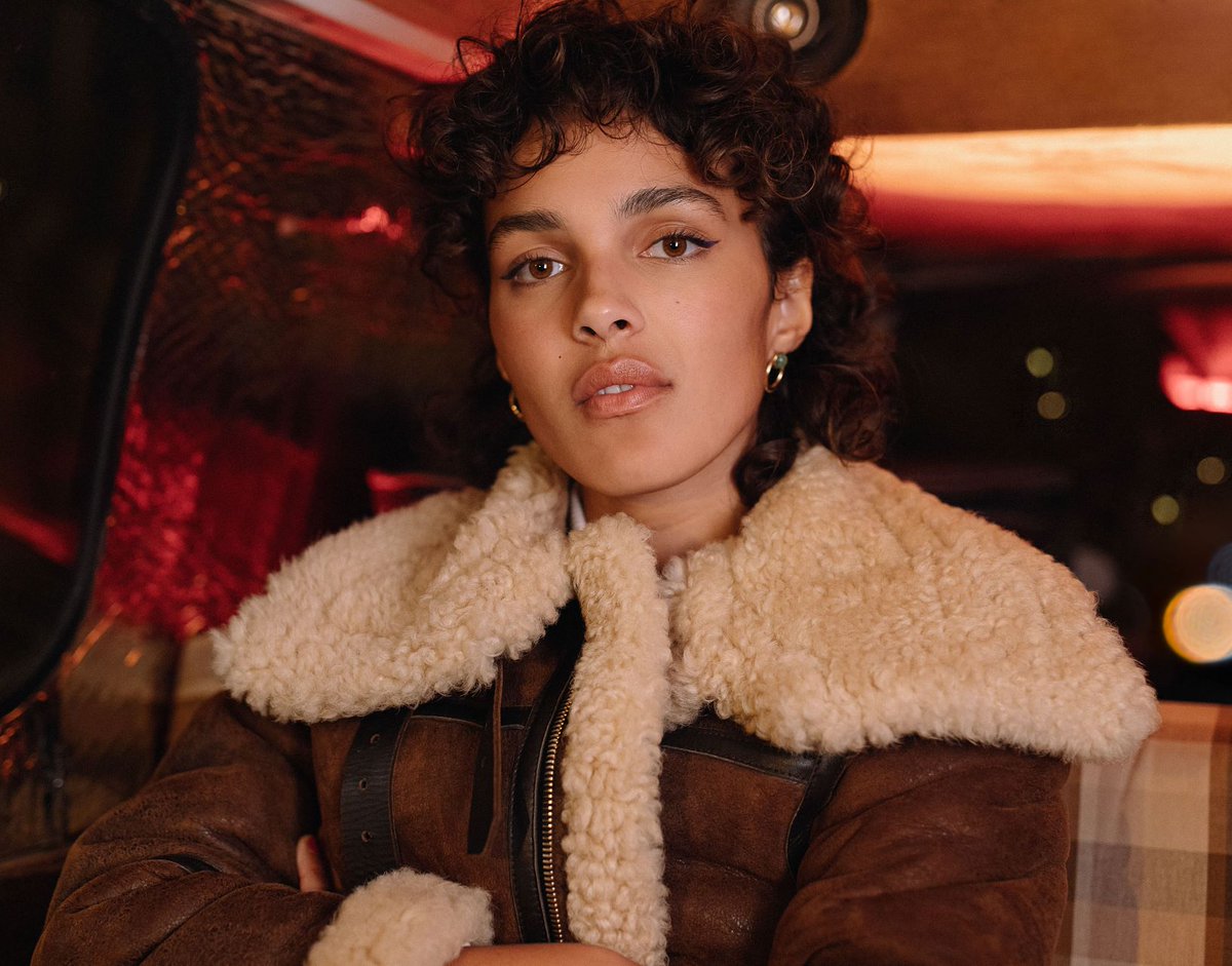 Félicitations à Elisa Kwamé pour son nouveau titre "J'aurais aimé" dont elle signe le texte et qu'elle a composé avec Leo Fifty Five ! ⭐

🎧 Ecoutez: idol.lnk.to/JauraisAime

📷<a href="/piergab/">Piergab</a>