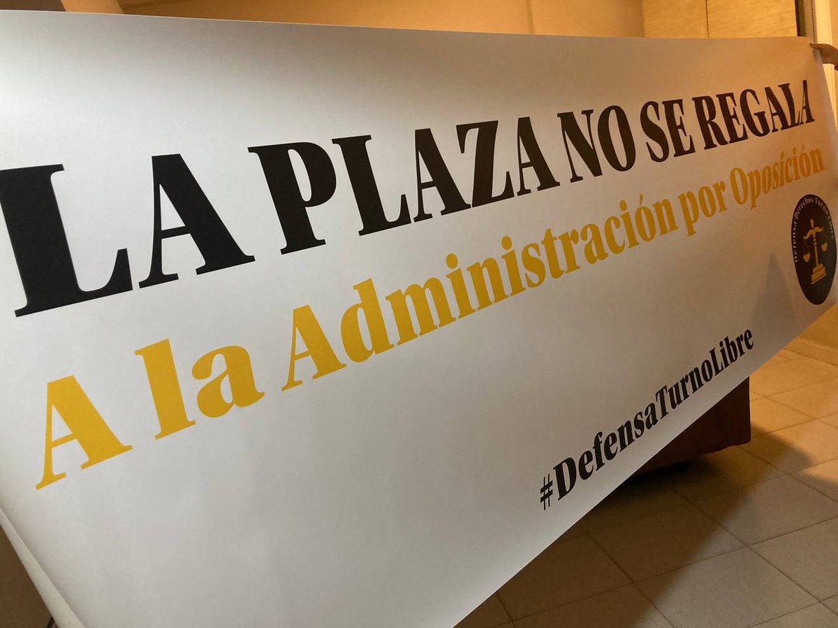 defturnolibre's tweet photo. ¡Mirad que cosa más bonita! Cuando las palabras son las correctas ¡qué bonitas quedan!
#DefensaTurnoLibre
#LaPlazaNoSeRegala https://t.co/1ZG8K7RubP