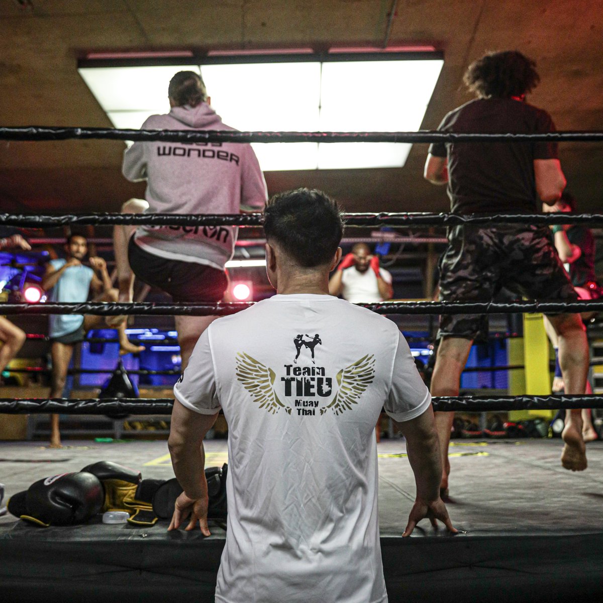 MORNING! Always learning. An important point of teaching 🙏 👊 
#️⃣ 
#teamtieuofficial #gymboxofficial #teamtieu #philiptieu #teamtieufighter #muaythai #muaythaigrandprix #kickboxing #boxing #k1 #mtgp #kgp #training #gym #fighter #nakmuay