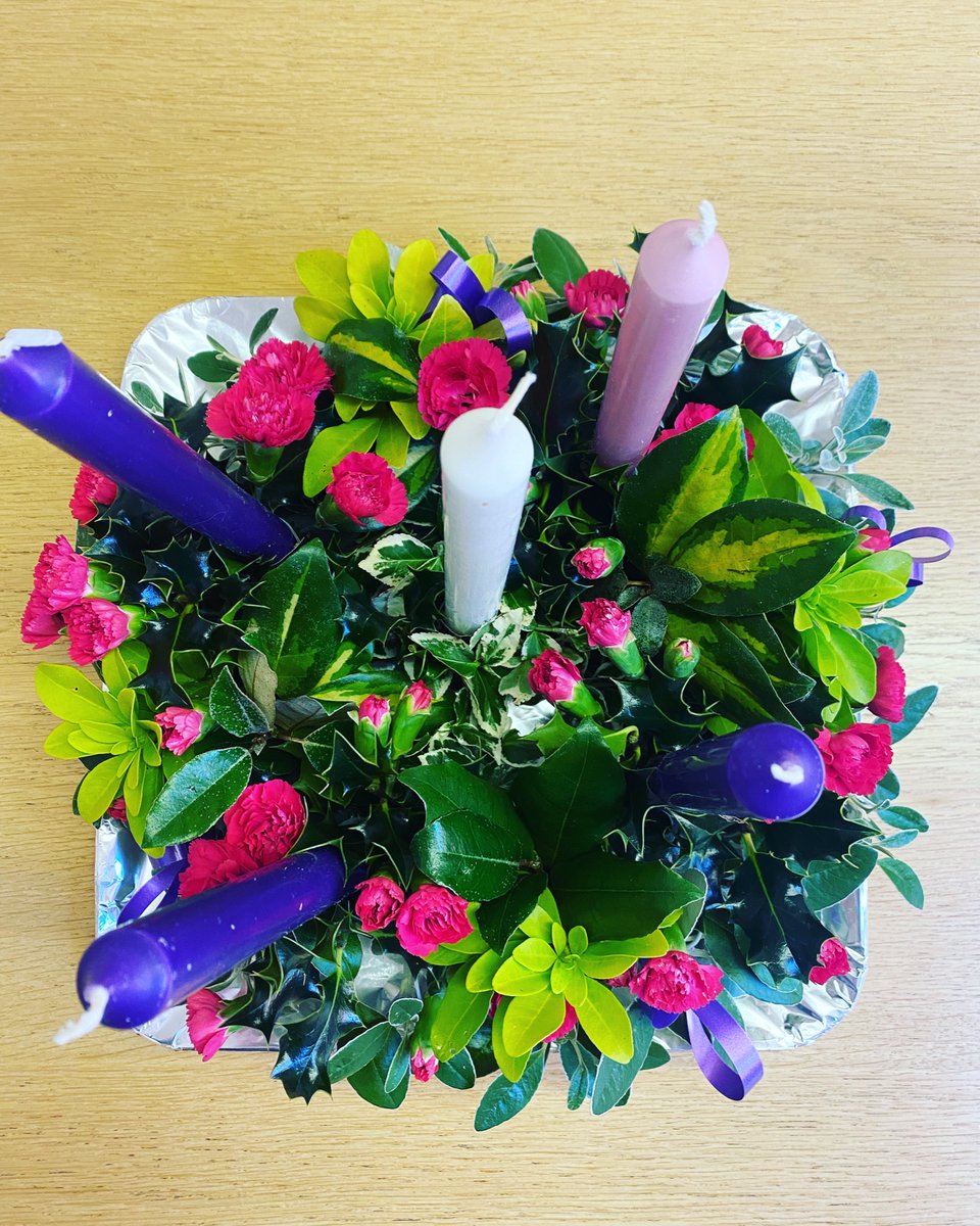 StBernardsPrep's tweet photo. This Sunday is the first Sunday of Advent. We have been gifted a beautiful Advent wreath. Thank you Mrs Austin.

#firstsundayofadvent #adventwreath #stbernardsprep https://t.co/YUPnua8b43