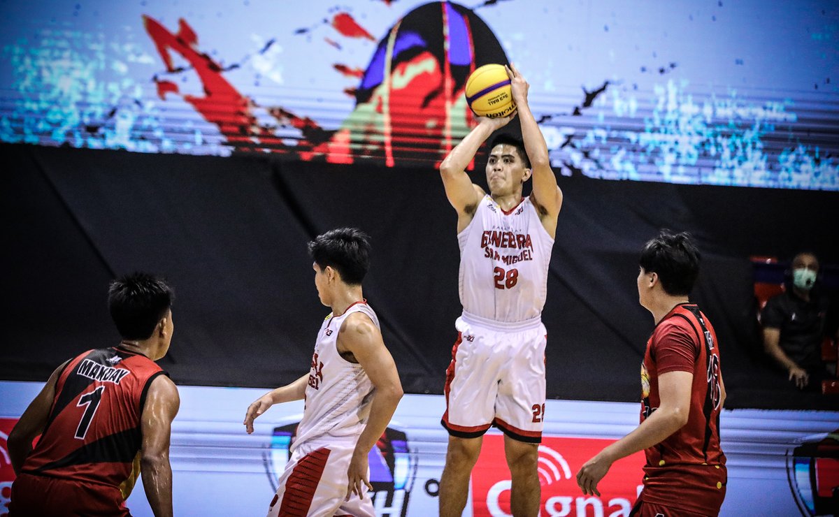 dtdyumol's tweet photo. @cnnphilippines @sportsdeskph @PBA_3x3 Dennice Villamor converts the game-winning trey as Brgy. Ginebra San Miguel (1-1) post a come-from-behind win vs. San Miguel Beermen (0-1), 21-20. @cnnphilippines @sportsdeskph 

📸 : PBA Media Bureau https://t.co/kOosg9CUV1