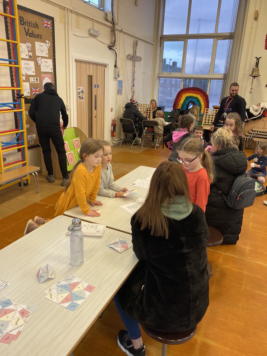 #MessyMaths is busy this morning <a href="/RainbowEduMAT/">Rainbow Education MAT</a> <a href="/MissKnipeREMAT/">Miss Knipe</a> <a href="/MissDeanREMAT/">Miss Dean</a>