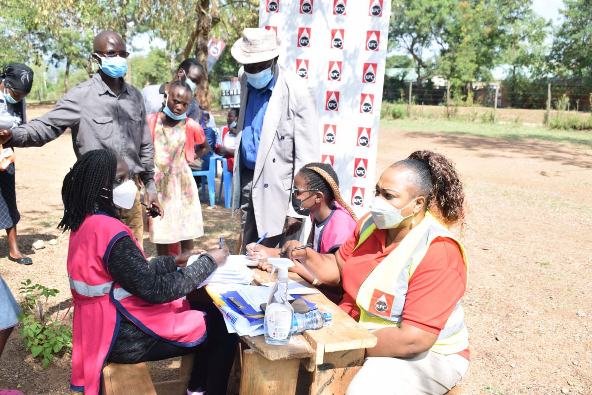kenyapipeline's tweet photo. @kenyapipeline in collaboration with Rock Health Integrated Care has sponsored a two day free medical camp at Adiedo Primary School in Homa-Bay County. @ricc_kenya @HomaBayGovt https://t.co/O2pMhrStxu