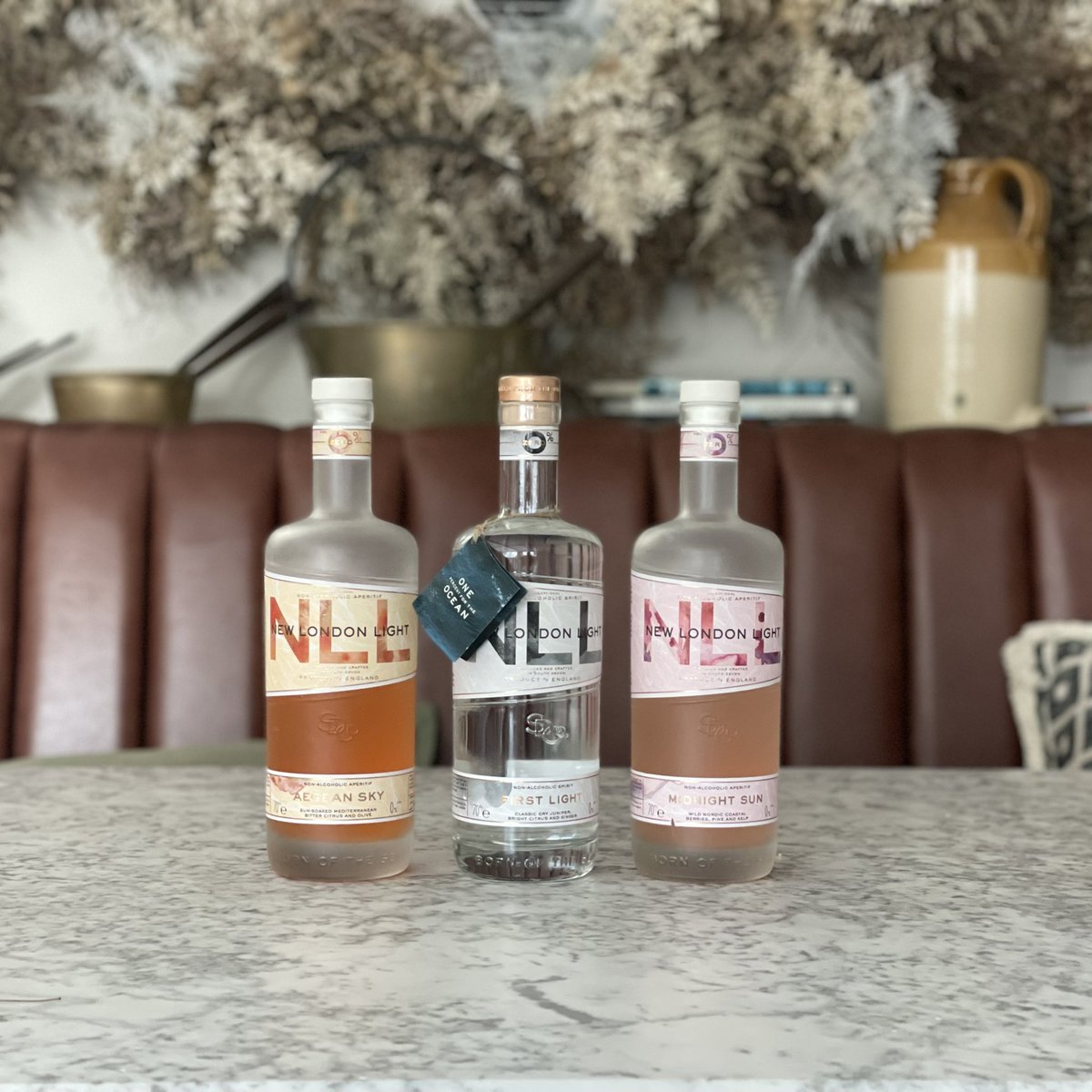EAUdeVIEbars's tweet photo. Raising the bar in the #AlcoholFree category, New London Light from @SalcombeDCo. Incredible liquids https://t.co/RF0O1X8Jw0