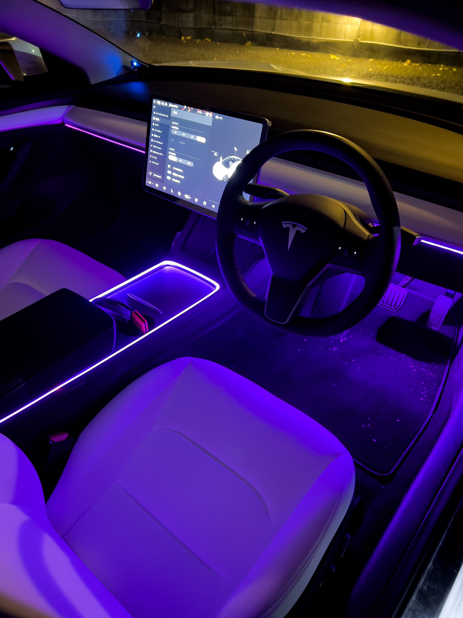 【アンビエントライト】テスラモデル3/Y用　右ハンドル対応 アンビエントライト】テスラモデル3/Y用 右ハンドル対応 テスラ | 東京