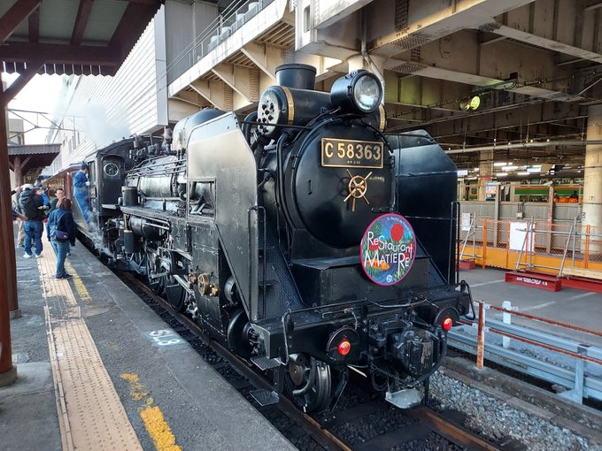 やっぱり生の蒸気機関車は迫力が違うわ… 