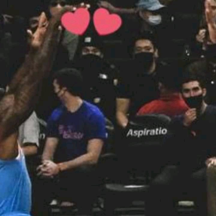 minyoongswifeu's tweet photo. YOONGI AT THE CLIPPERS BASKETBALL GAME AWHILE AGO T__T HIS TINY BEANIE IM GONNA CRY https://t.co/T1wDxR7l5H