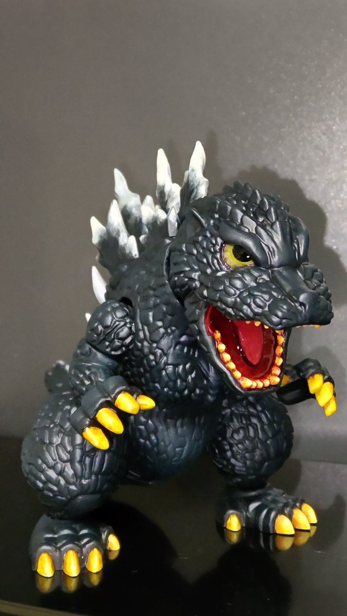 ajulkitirou's tweet photo. 初塗装プリティゴジラ
技術もですが、写真下手で暗すぎましたねw
今後も頑張ろう！と思えました
ありがとうございました！
#模コン https://t.co/6OlhUkPIfI