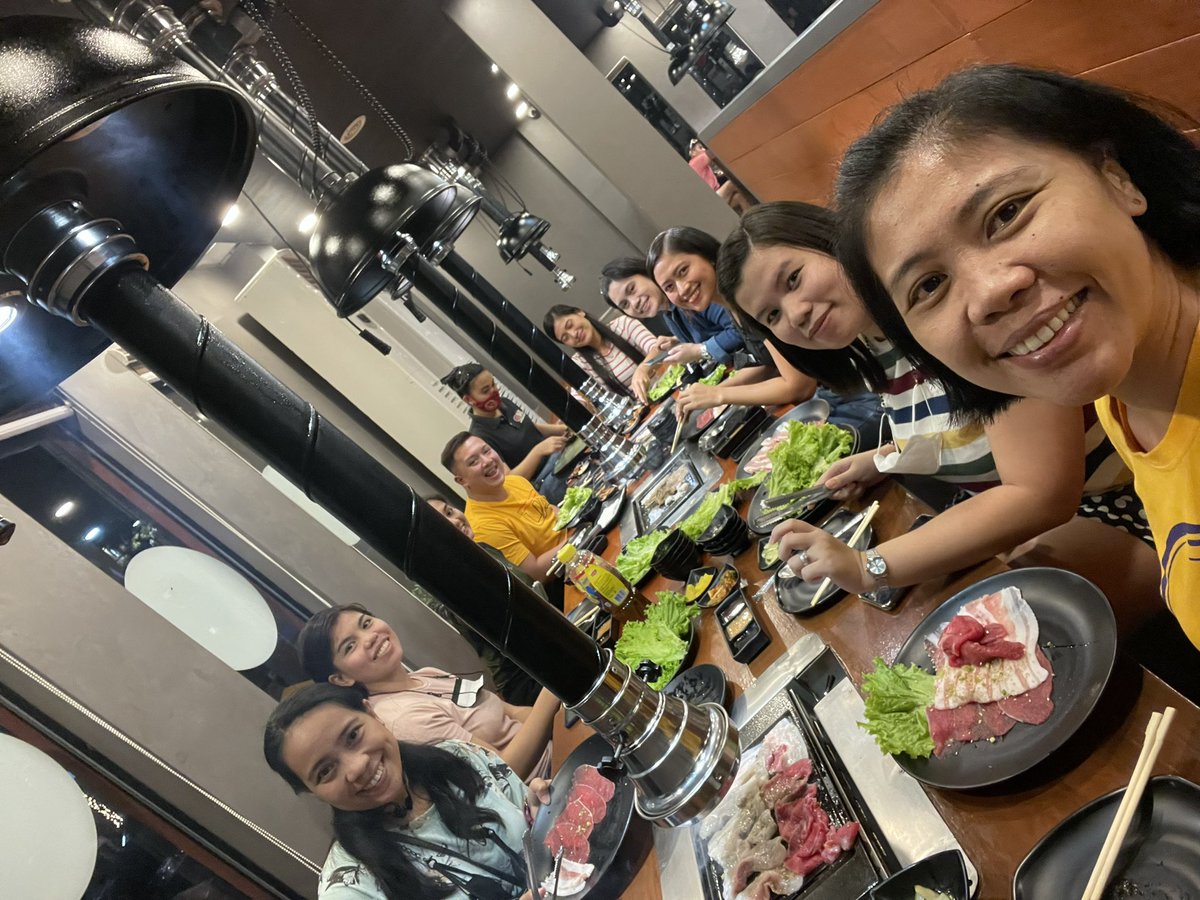 derlin78's tweet photo. #dinnerdatewiththegang😊😋 https://t.co/wyAPNj5BL2