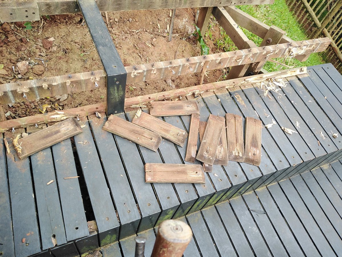 superbeatmaker's tweet image. Demolition

#lockdown MacG Natasha Pearl Thusi