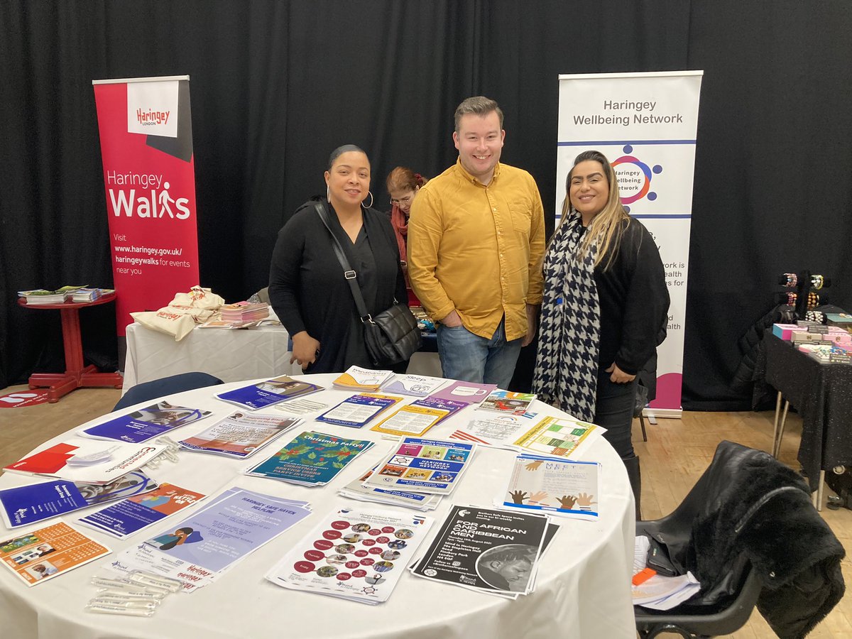 Great to be part of Black Communities Health & Wellness fair Chestnuts Community Centre @MCPritchard2016 @BEHMHTNHS many stalls of well-being goods, information, exercise classes, massage, vaccines, activity, art& craft, delicious food @MindinHaringey @BridgeRenewal @4u2newsmag
