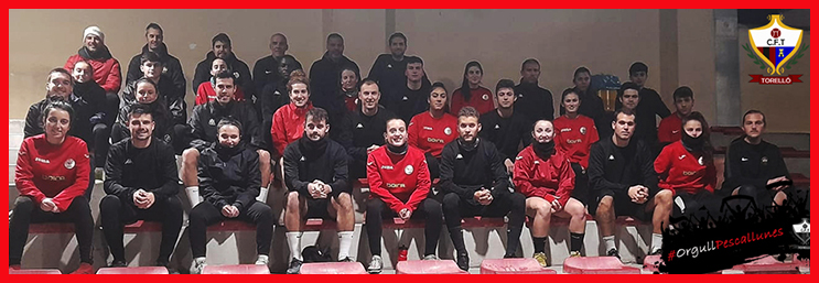 cftorello's tweet photo. Avui a la tarda tenim un interessant partit @2Cat6 Sènior A vs @FCCardedeu a les 16:00h.
Demà les noies del Sènior (1res) juguen al camp de les (2nes) el @aestasusanna a les 17:30, sens dubte el Partit de la Jornada. #SomhiEquips #OrgullPescallunes🔴⚫️ https://t.co/nwIsjKDHVy
