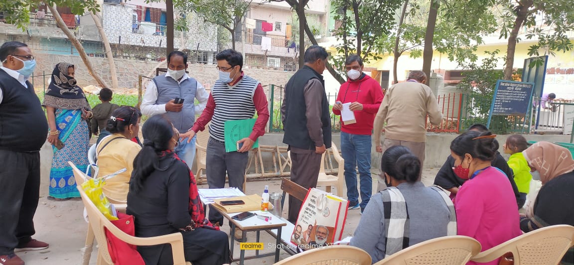 DMSouthWest1's tweet photo. Inspection of Special Camp held on 27.11.2021
by Section Officer (Election), District South West
@CeodelhiOffice
@ECISVEEP
#ceodelhioffice #specialcamp #delhi #DEOs #ssr2022 #specialsummaryrevision2022 #camp #awareness #doregister #voterlist #register https://t.co/dkUrqIpYo0
