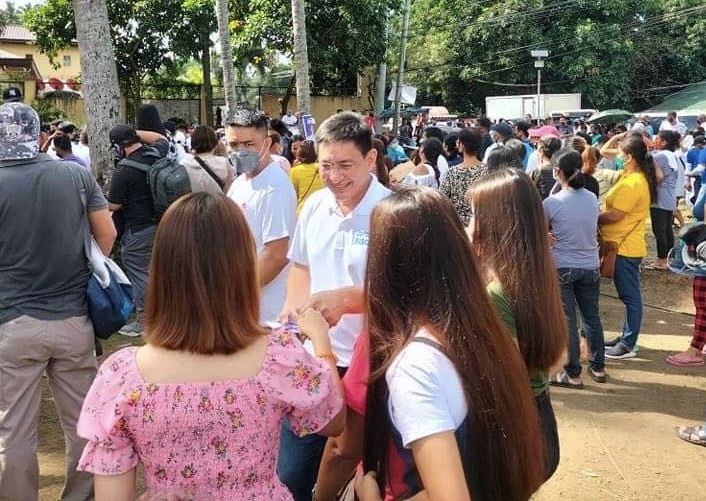 jopetsison2022's tweet photo. Dialogue with the farmers of San Pablo City! 
With Aksyon Demokratiko team and Team Gapangada-Lopez.
Maraming salamat po sa masayang kwentuhan sa napakagandang lugar na ito! 
#sisonsasenado #IskoWillLead #sisonofservice #AksyonDemokratiko #IskoDocWillie2022 https://t.co/AQMJuuV6KE