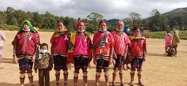 b3rry_y's tweet photo. #ForeverWhiteRibbon Campaign to end sexual harassment and violence against women in Hoya village, Phruso, Karenni State.

#EndImpunity_EndVAW #Nov27Coup
#WhatsHappeningInMyanmar https://t.co/vaTISMLXdF