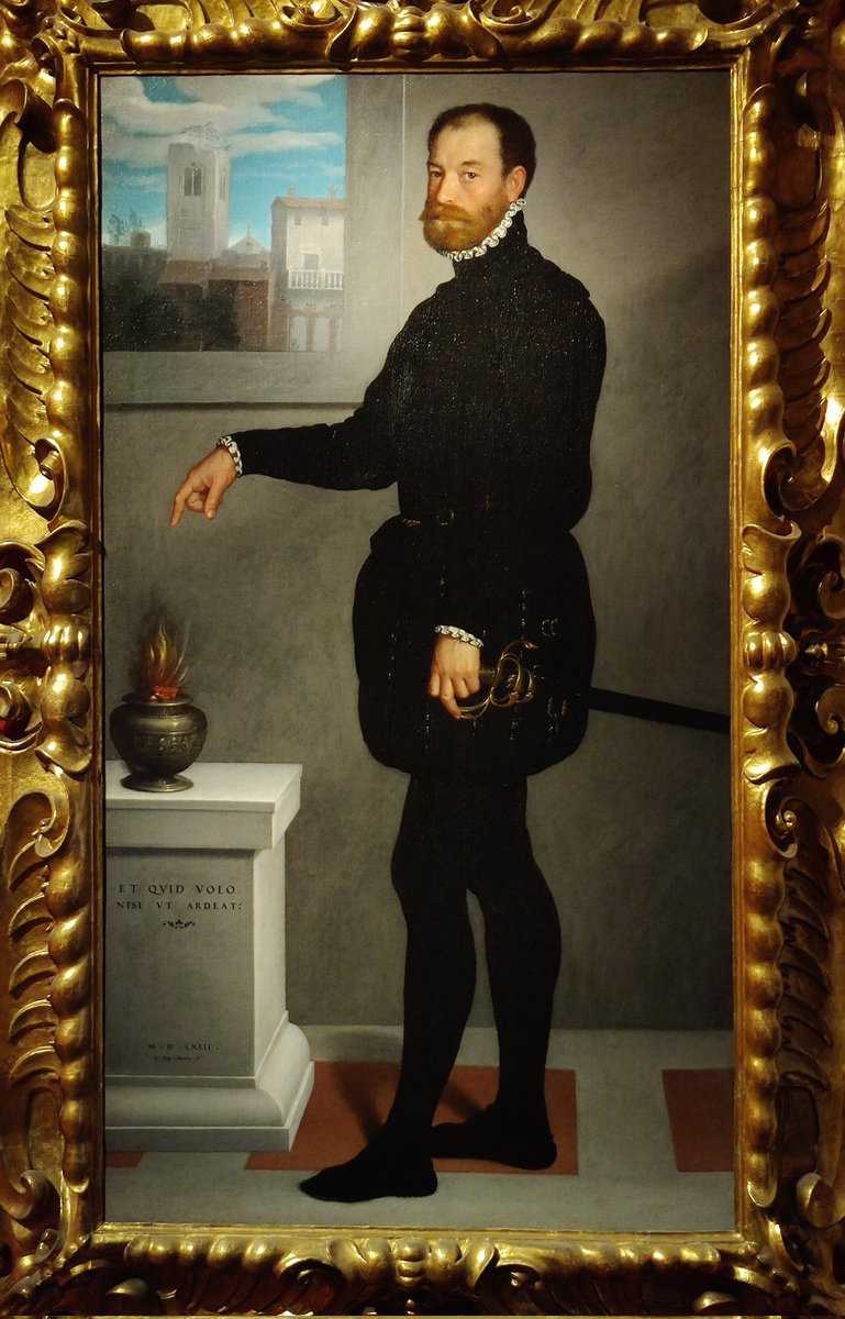 Parce qu'en 1563 porter une jupe, des  collants, et être maniéré avec son poignet était signe de virilité, pour un homme. ➡️Les stéréotypes ne sont qu une construction sociale : bonne nouvelle cela veut dire qu'en travaillant on peut les dépasser 😉