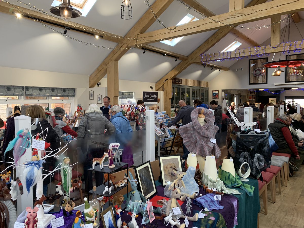 It’s the Highlands End Christmas Makers Market today! <a href="/WDLH/">West Dorset Leisure Holidays</a>