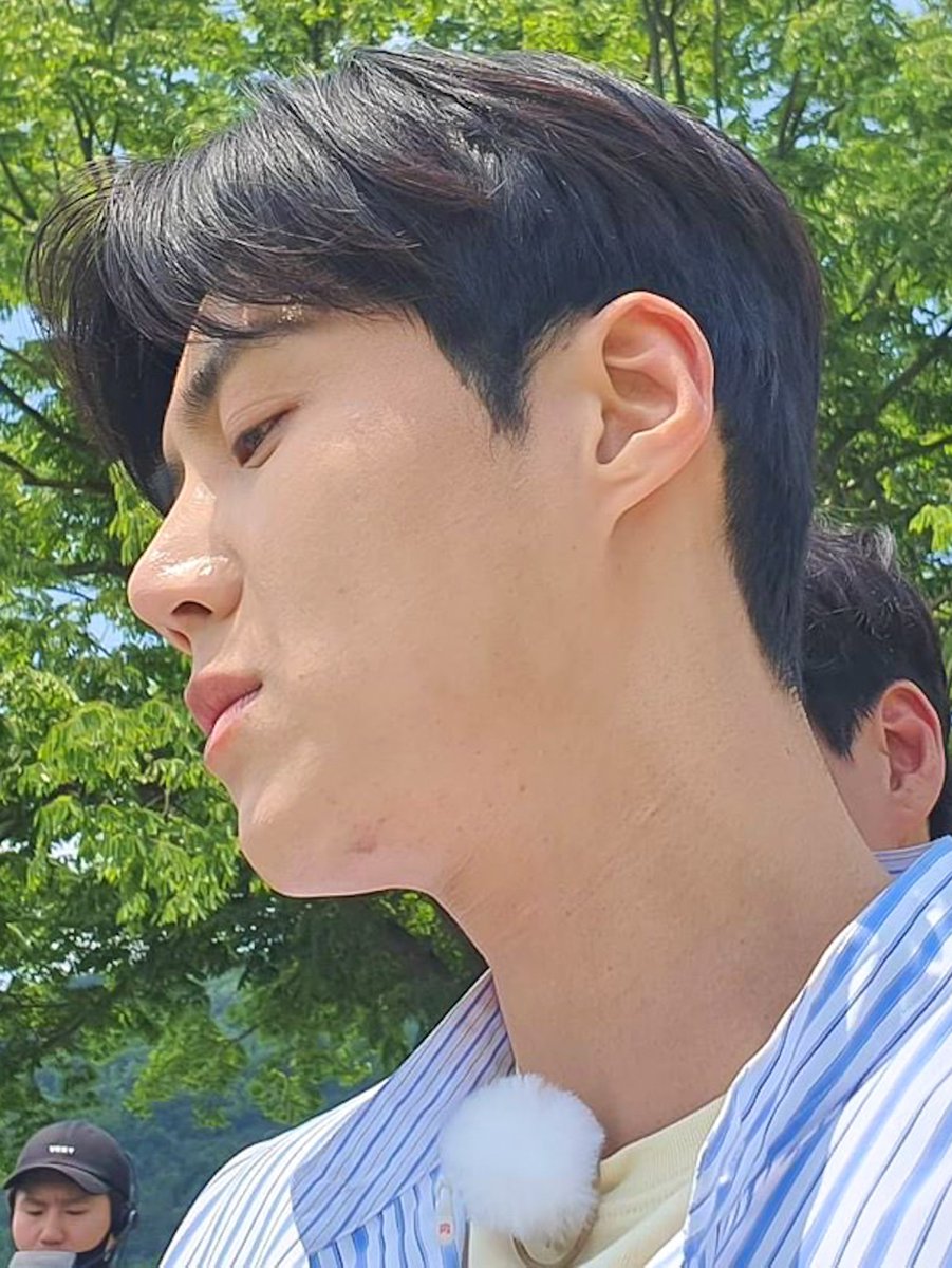 SEONHOLOOKS's tweet photo. https://t.co/K1Sud8PLKp