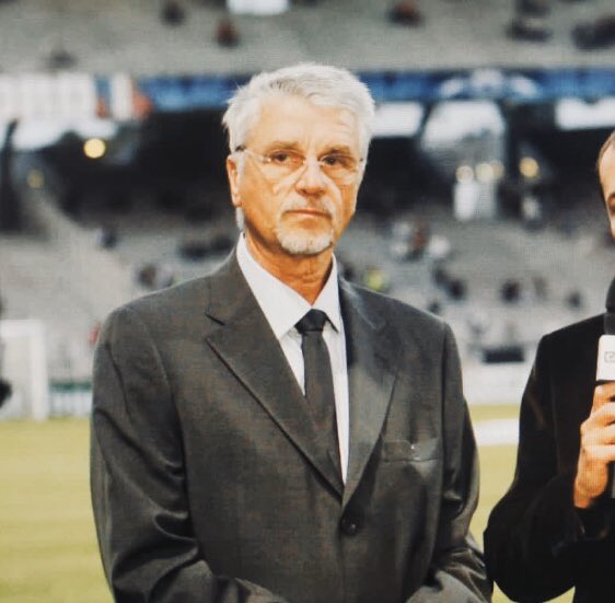 Le plus grand.
Bon anniversaire Aimé.