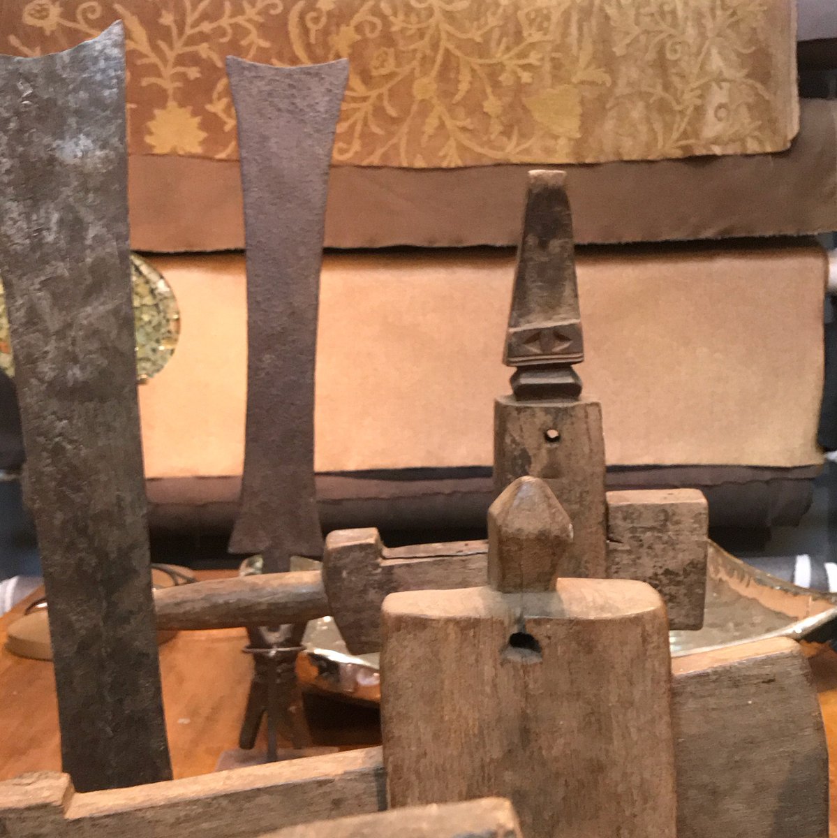 hanbelmonpas's tweet photo. 🔔 Fin de una etapa. Vaciamos nuestros almacenes para ti.

Todos los días de 11.00 a 19.00.

¡Te esperamos!

💻 https://t.co/FwEfkKrnnn
 #Furniture #Muebles #Hanbel #Design #Decoración #Madera #Utensilios  #Metal #MercadilloHanbel https://t.co/R0dzqwAvAj