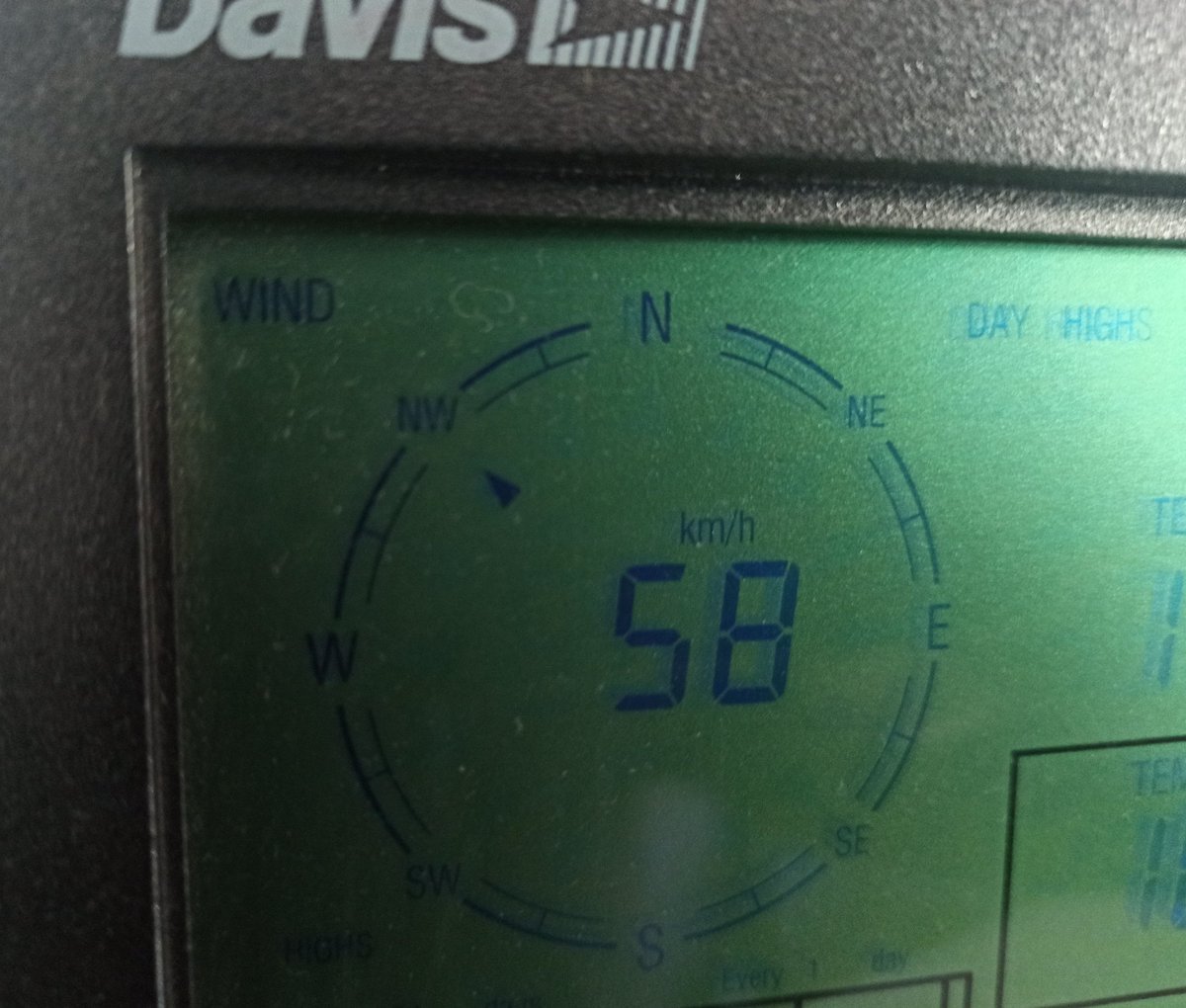 avantocat's tweet photo. Ventada ara a #SantaAndreu
Cop màxim de mestral de 58 km/h!!!
Mínima de 6.8°C https://t.co/D2UPNEwnGw