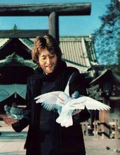 friseuringo's tweet photo. John Lennon 🕊
#SaturdayMessage #PeaceAndLove https://t.co/6OuQA5DydK