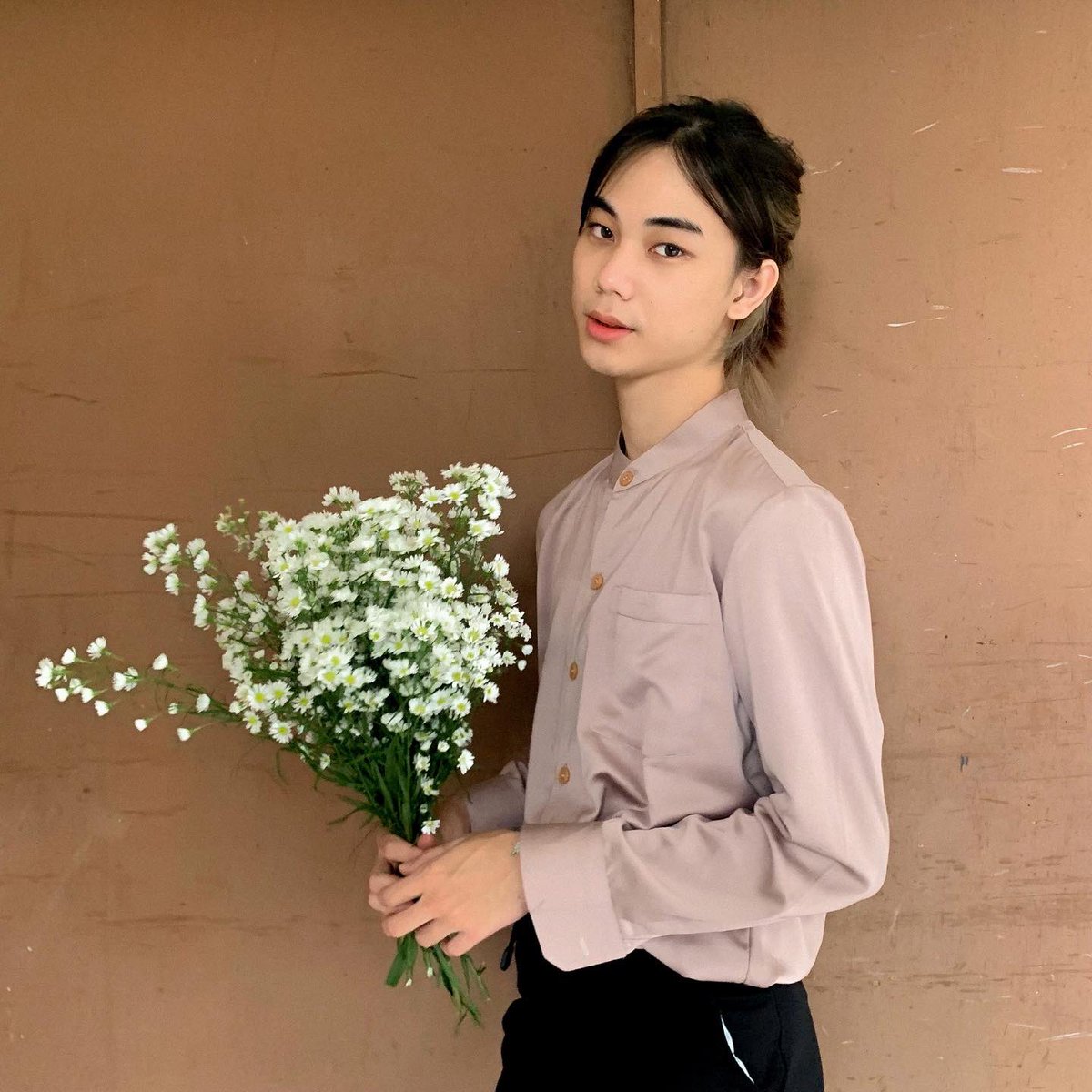 kindofreality's tweet photo. flowernya kak silahkan https://t.co/FcoNbrRug7