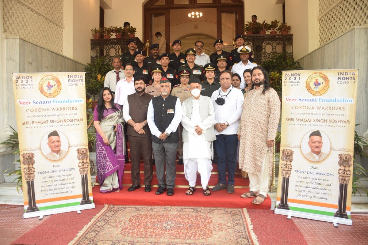 COVID warriors of #SouthernCommand were felicitated  by the Honourable Governor of Maharashtra, Shri Bhagat Singh Koshyari at Raj Bhavan in recognition of their selfless services during the Pandemic.
#OpNamaste
#HaarKaamDeshKeNaam