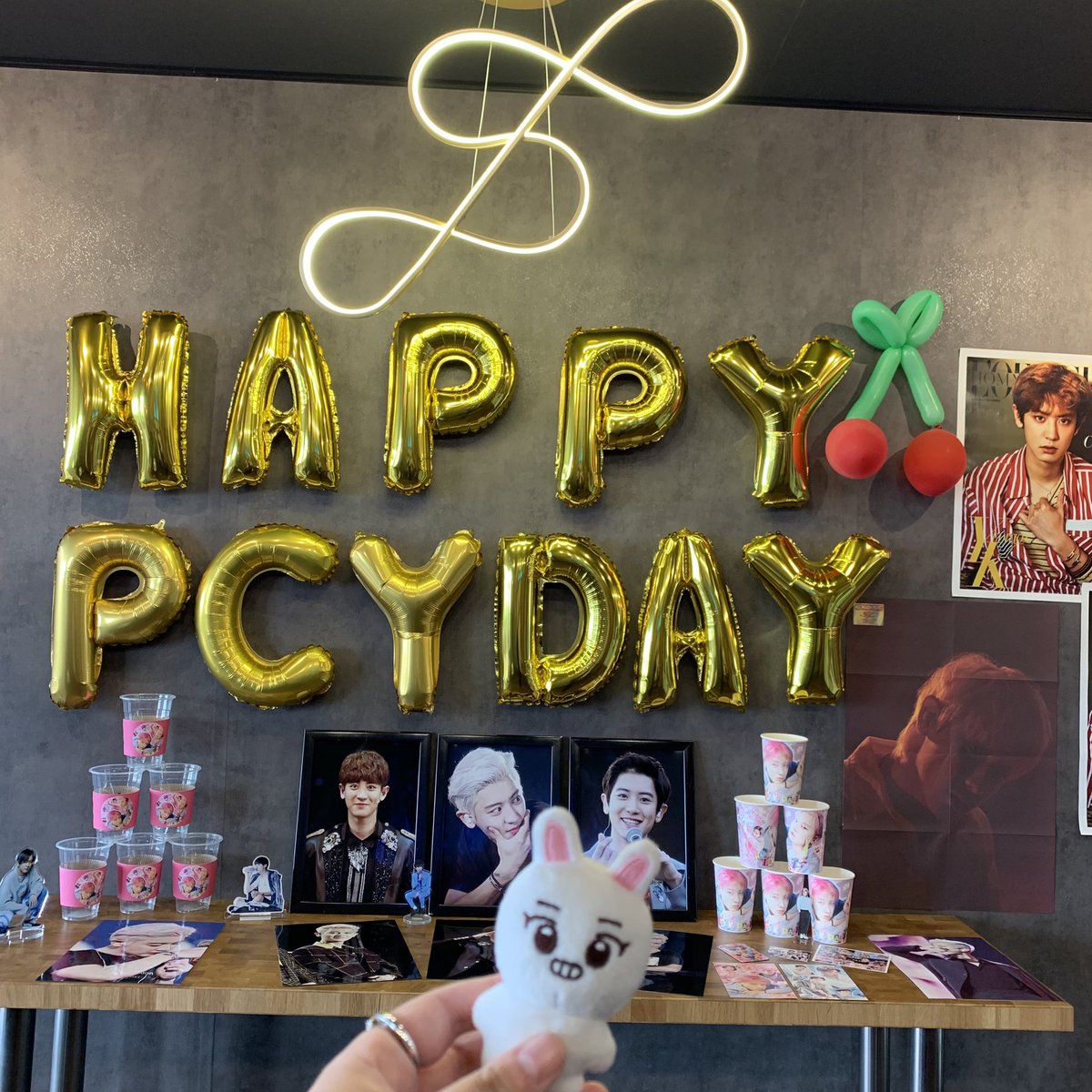 ex__61's tweet photo. 🍒Happy LOEY Day🍒
@HBD_LOEY
#the_one_I_cherryish
#찬열이를_비춰줄_빛이_되어줄게
#찬열 #CHANYEOL #찬열아생일축하해
#HappyChanyeolDay #LOEYDAY https://t.co/o3lENimbMU