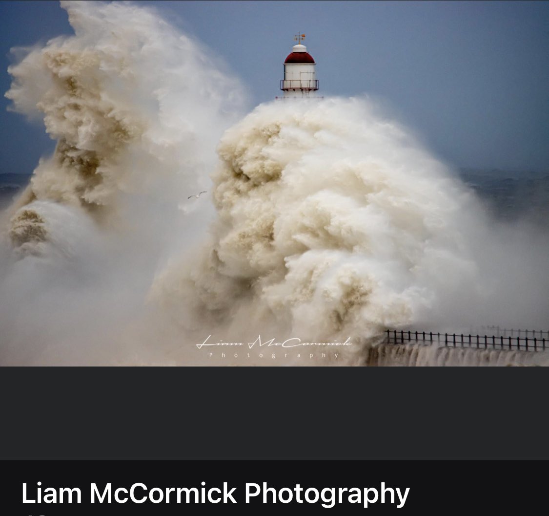 katedodds77's tweet photo. I think a swim is probably off the agenda this morning! Amazing photo by #LiamMcCormick #rokerpier #StormARWEN https://t.co/J7K2zDRYQF