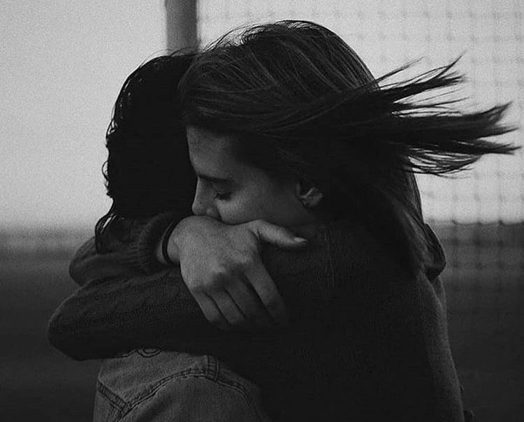 تشعر بالكثير من القلق، وأريد أن أمضي عمري كلهُ وأنا أطمئنك.