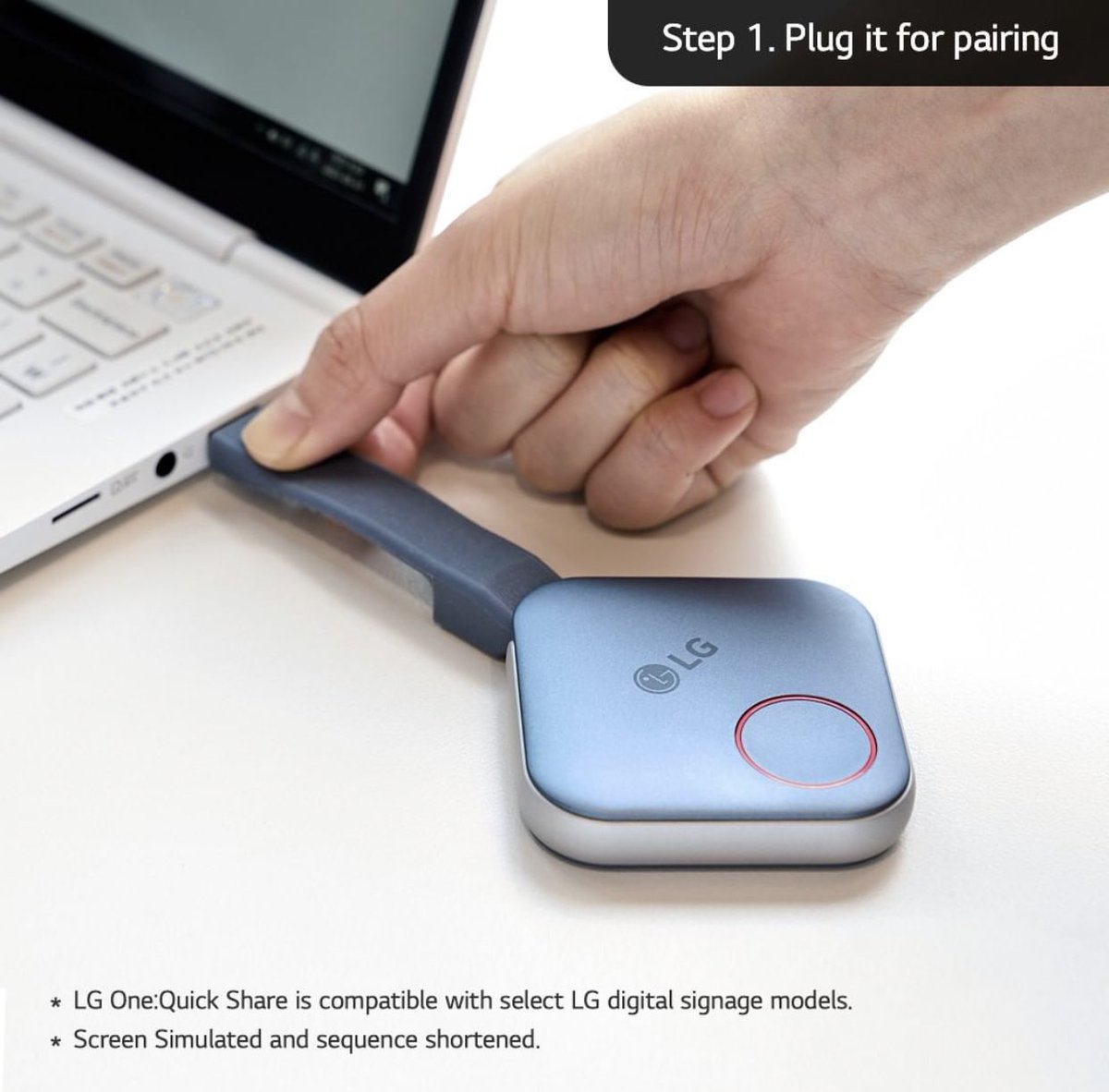 LGGulf's tweet photo. Just PLUG it in to compatible LG signage and laptop to pair them.
Then, press the button on the LG One:Quick Share dongle device for wireless screen sharing.
How simple it is!
⠀
#LGOneQuickShare #LGWirelessScreenSharing #OnederfulLife #SC00DA #LGInformationDisplay #LGOneQuick https://t.co/0sCmEv2B7N