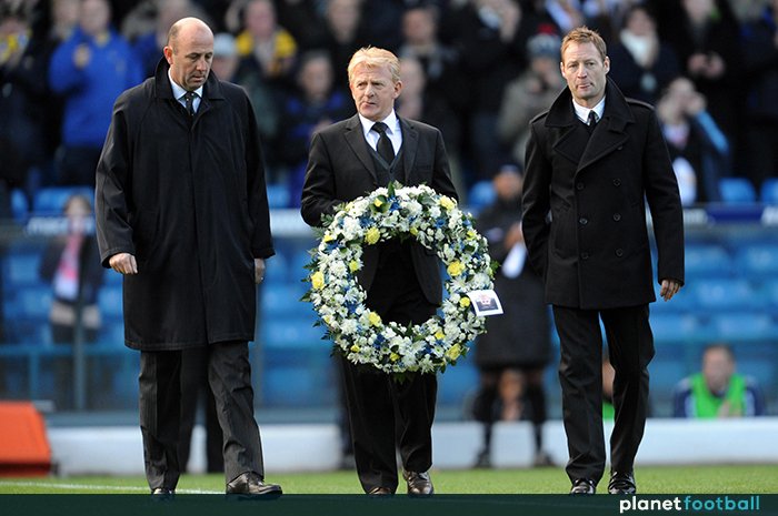 Mathew_stokes's tweet photo. There will always be something missing...... #RIPGarySpeed #itsokaynottobeokay #bestmidfield https://t.co/1GLGzPUqjR