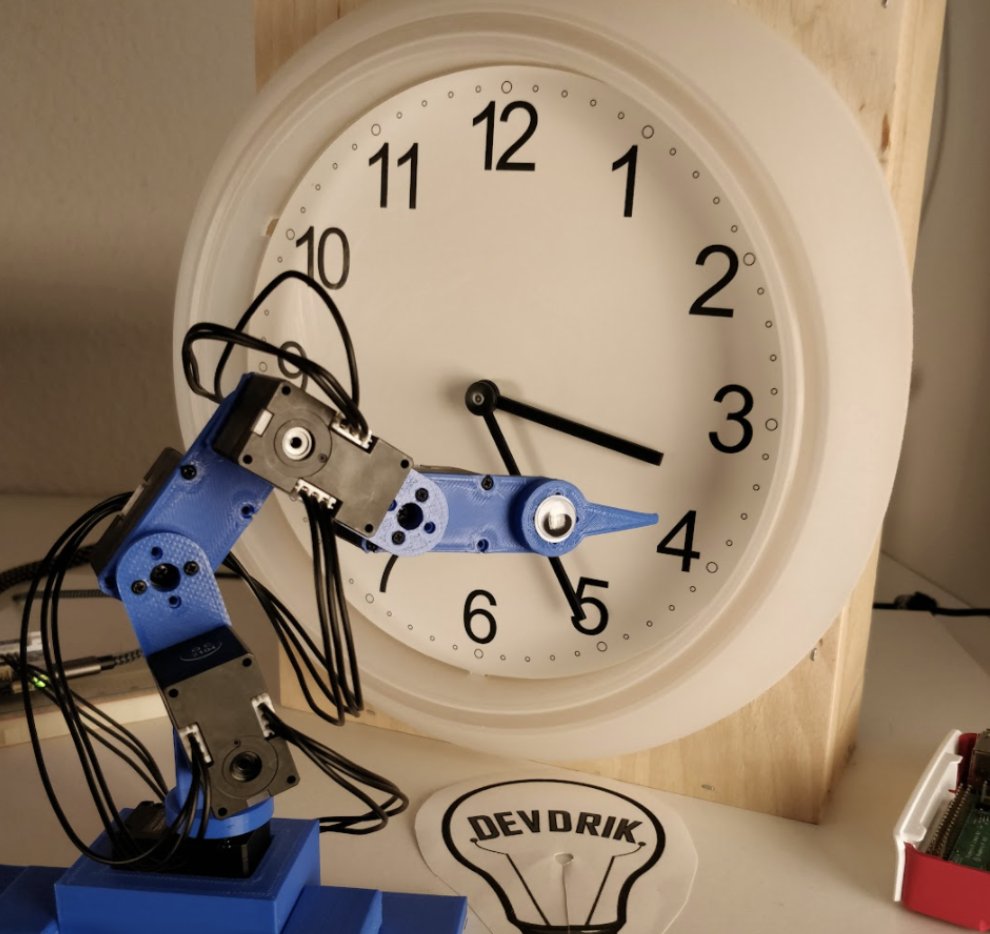 Raspberry_Pi's tweet image. Hi 👋  US friends who need an excuse to hide from a full house &amp;amp; read some Raspberry Pi stuff on their own for a while

(There&apos;s a new issue of @TheMagPi in this week&apos;s Raspberry Pi Weekly too so that&apos;s a whole magazine you can spend ages on. We got you)

raspberrypi.com/weekly/a-maste…