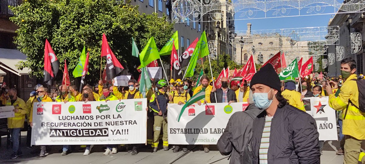 amaya_uita's tweet photo. Hoy no hay políticos con nosotros, hoy no les interesa la foto
#Antigüedad_YA 
@CarmenCrespoPP
@JuanMa_Moreno
@CgtAmaya
@AmayaUgt
@CCOOAMAYA
@sibfiandalucia
@CSIFAndalucia
@InfocaSat https://t.co/Rc9ukBz3bo