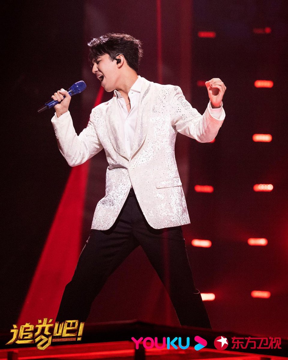 JessifvD's tweet photo. @dimash_official ✊✊te deseo todo lo mejor del mundo mi bello kazajo te doy las gracias por alegrar mi vida y mis días con tus canciones 😍🥰🇦🇷🙋♀️#ddvirtualhug https://t.co/CiVrqXsq6U